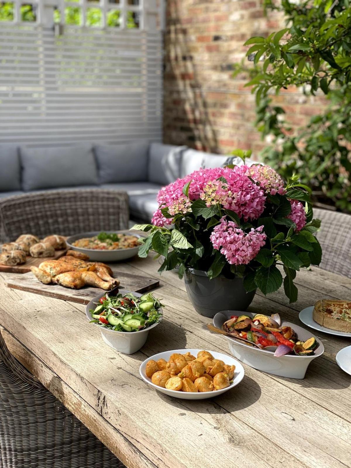 Апартаменты Luxury Kensington Flat - Private Garden - Tube 4 Min Walk Лондон Экстерьер фото