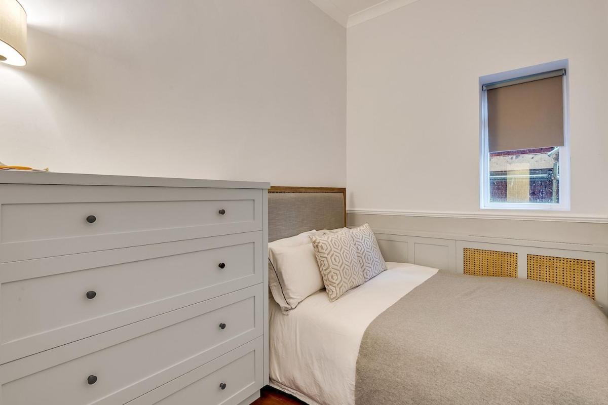 Апартаменты Luxury Kensington Flat - Private Garden - Tube 4 Min Walk Лондон Экстерьер фото