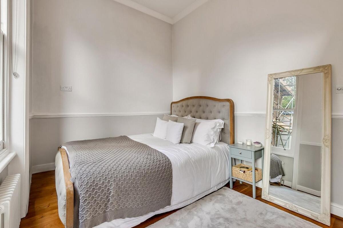 Апартаменты Luxury Kensington Flat - Private Garden - Tube 4 Min Walk Лондон Экстерьер фото